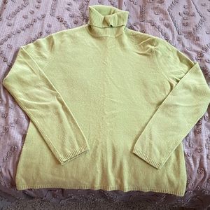 Green 100% Cashmere Turtle Neck Sweater